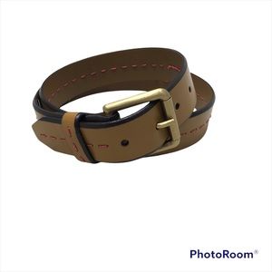 Fossil tan medium belt with contrast stitching